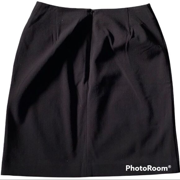 🌼🌼The Limited black skirt 2🌼🌼 - Picture 3 of 4